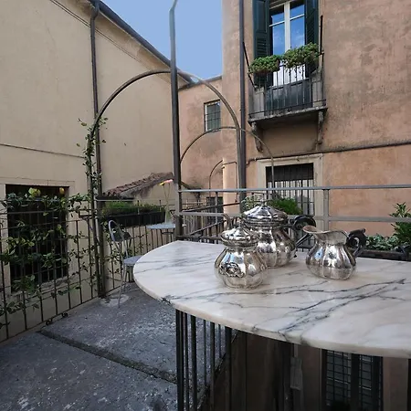 Residenza Palazzo Negri Апартаменты