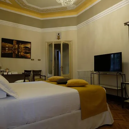 Palazzo Negri Apartment *
