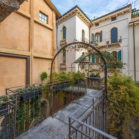 Residenza Palazzo Negri Lejlighed *