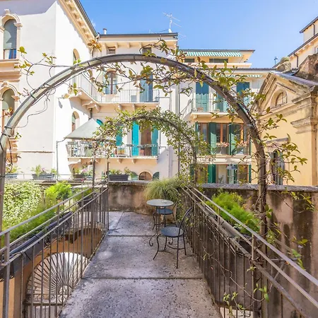 Lejlighed Residenza Palazzo Negri *